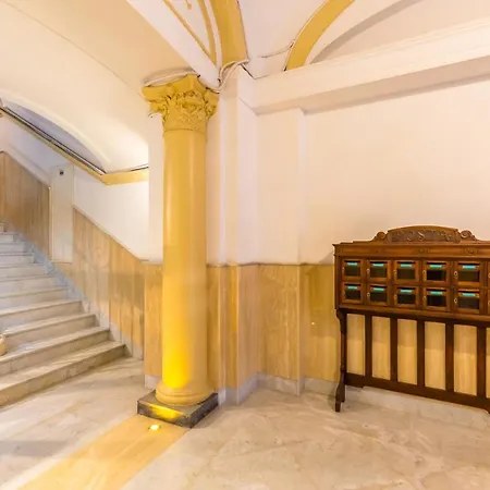 Poerio Rooftop Luxury * 나폴리