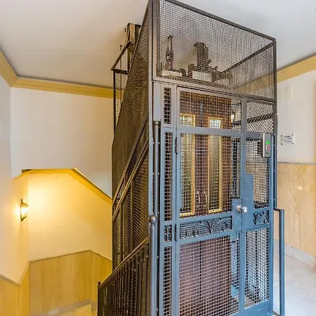 아파트 Poerio Rooftop Luxury