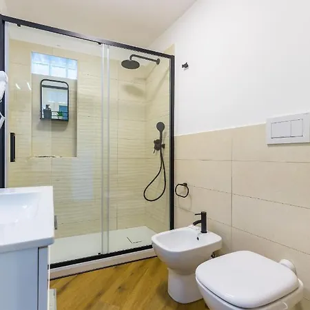 Poerio Rooftop Luxury * ナポリ